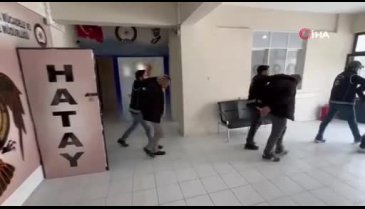 Hatay'da göçmen kaçakçılığı suçundan 2 kişi tutuklandı