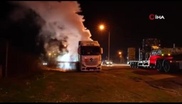 Yalova'da Sodyum Alüminat yüklü tanker tepkimeye girdi! Zehirli gaz dışarıya sızdı