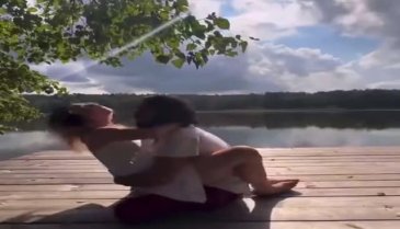 Seansı 300 dolar! Sosyal medya ilginç meditasyonu konuşuyor