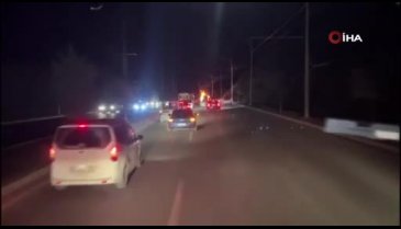 Malatya'da yolda giden araç alev alev yandı