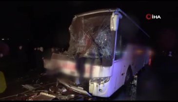 Çanakkale-Bursa karayolunda yolcu otobüsü ile kamyon çarpıştı! 3'ü ağır 9 yaralı