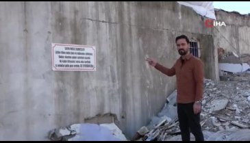 Esnaftan hırsıza not: "Hırsız kardeşler lütfen paraya ihtiyacınız varsa gelin verelim"