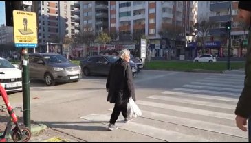 Bursa'da 'zemin yaya' uygulamasıyla trafik, yayalara göre tasarlanıyor