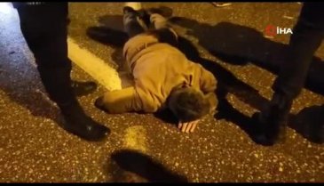 Bursa'da yolun karşısına geçmeye çalışan şahsa ticari taksi çarptı!
