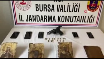 Bursa'da ceylan derisine yazılı 2 bin yıllık İncil ele geçirildi