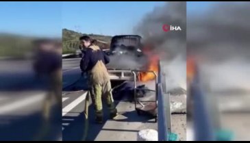 Bursa'da seyir halindeki tır ve kamyon alev alev yandı
