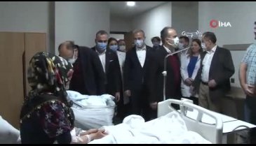 Başkan Aktaş yılın ilk bebeklerini ziyaret etti
