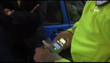 Bursa'da uygulama noktasından kaçtı, yakıt alırken yakalandı
