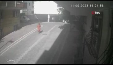 "Zor durumdayım" diyerek dolandırıcılık yaptı, kendini tokatlayarak itiraf etti