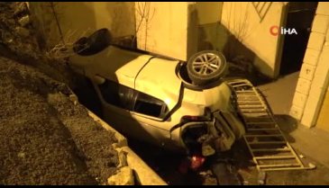 Bayburt'ta trafik kazası! 3 öğretmen yaralandı