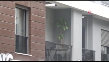 İzmir'de bir kadın, tartıştığı eşini bıçakla öldürdü