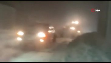 Hakkari'de kar ve tipi etkili oldu