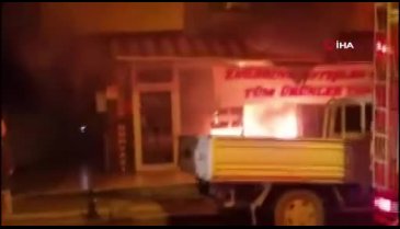 İstanbul'da perde işletmecisi alev alev yandı!