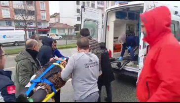 Bursa'da geri manevra yapan kamyonetin çarptığı kadın&nbsp;yaralandı!