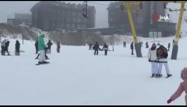 Kayak severlerin uğrak noktası Uludağ oldu