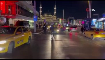 İstanbul'da  polis ekipleri tarafından 'Huzur İstanbul Uygulaması'