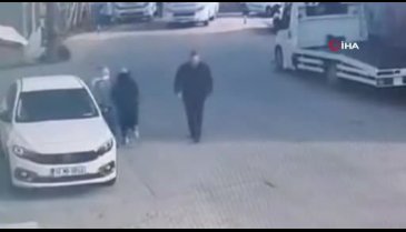 Bursa'da servis otobüsünün altında kalan motosiklet sürücüsü hayatını kaybetti