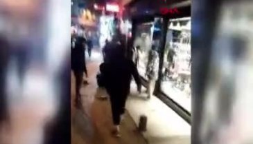 İstanbul'da iki grup arasında tekmeli tokatlı kavga!