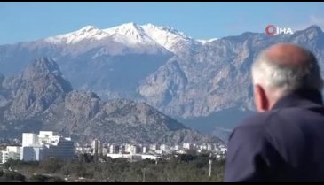 Antalya'da onu görenler boğuldu sanıyor
