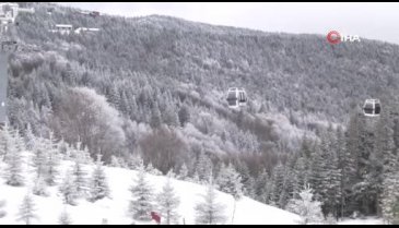 Uludağ'da teleferik ve telesiyej izdihamı