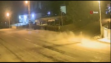 Isparta'da alkollü sürücü direğe çarptı! Otomobil hurdaya döndü