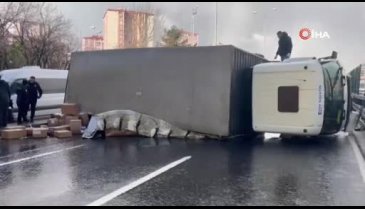 E-5 Karayolu İstanbul istikametinde trafik tamamen durdu