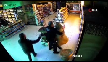 Sakarya'da kadın dükkanı birbirine kattı, polis sakinleştirmekte zorlandı