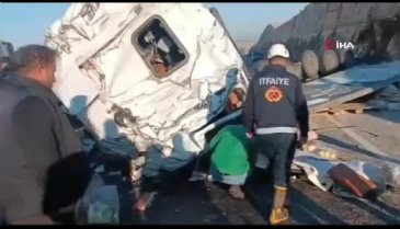 Şanlıurfa'da sıkışan tır sürücüsünü itfaiye çıkarttı