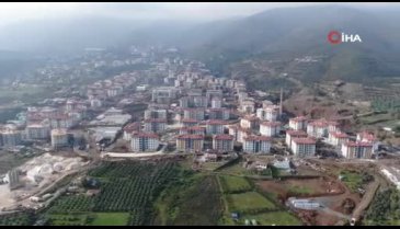İlk deprem konutları bugün teslim ediliyor