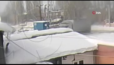 Hayvan yüklü TIR'a tren çarptı!