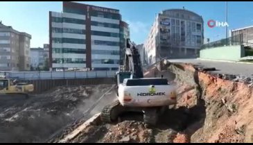 Bursa'da göçen yolda çalışma başladı