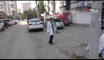 Adana'da atık şişe ve tahtalar onun elinde sanat eserine dönüşüyor