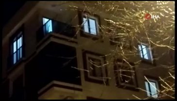 İstanbul'da erkek vahşeti: Annesi ile kardeşini rehin aldı!