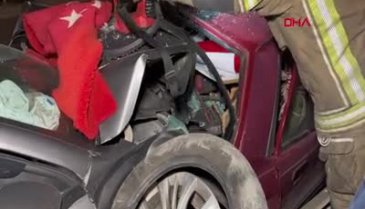 Bursa'da alkollü sürücü lastik değiştirmek isteyenlere çarptı! 1 ölü, 2 yaralı