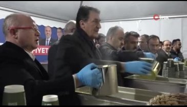 AK Parti'nin Bursa adayları seçim startını Emirsultan'da verdi