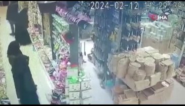 Bursa'da mağazadan çaldığı ürünleri montunun içine sakladı!