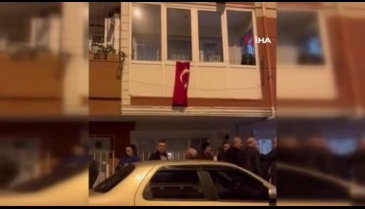 İstanbul'da annesini bıçaklayarak öldürdü! Eve gelen baba ne yapacağını şaşırdı