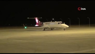 Kars'ta erken doğan bebek ambulans uçakla Van'a sevk edildi