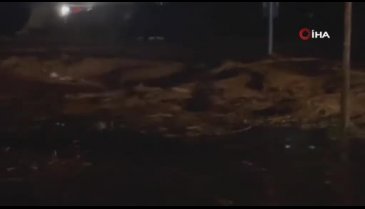 Şanlıurfa-Mardin karayolu taşkın nedeniyle trafiğe kapatıldı