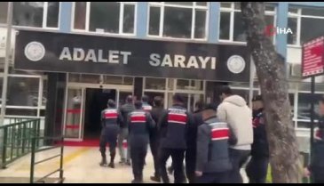 Balıkesir'de tefecilik ve tehdit suçu ile haklarında işlem başlatılan 4 kişi tutuklandı