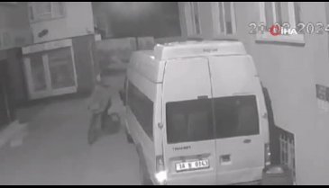 Bursa'da bisikletli hırsız 3. kattaki montu çaldı
