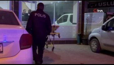 Bursa'da silahla oynarken kendini vurdu!