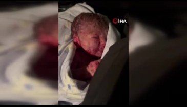 Bir evin bahçesinde yeni doğmuş bebek bulundu