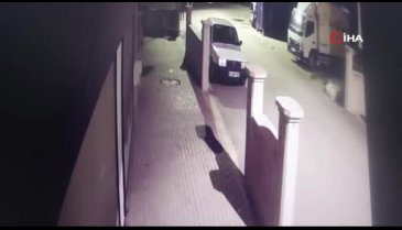 Bursa'da hırsızlar çaldıkları aracın yakıtı bitince polise yakalandı