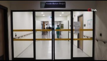 KBB Uzmanı Doç. Dr. Solmaz: Her yeni doğan bebeğin işitme taraması testinden geçmesi gerek