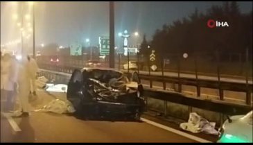 İstanbul'da feci kaza! Otoyoldan geçenlere otomobil çarptı: 5 ölü