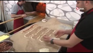 Yunanistan bu kez de etli ekmeğe sahip çıktı!