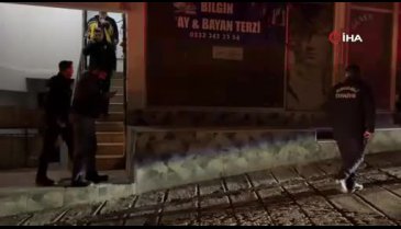 Uyuyakalan karısını balkondan girerek uyandırdı