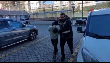 Samsun'da kar maskesi takıp patronuna götürülen parayı gasp etti