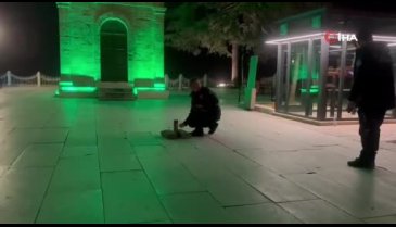 Bursa'da iftar saatinde ve sahurda kullanılan top atışı yerini ses bombasına bıraktı